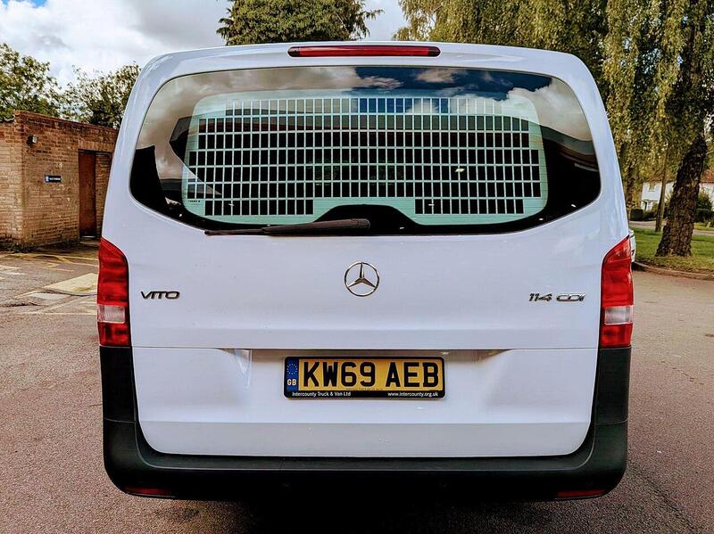 Mercedes-Benz 2.1 114 CDI Pure Panel Van 5dr Diesel Manual RWD L2 Euro 6 (s/s) (136 ps)