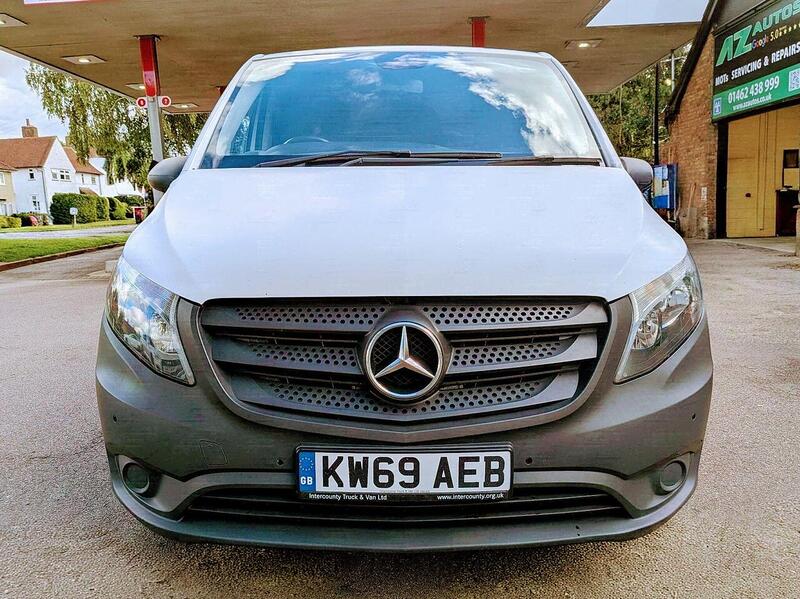 Mercedes-Benz 2.1 114 CDI Pure Panel Van 5dr Diesel Manual RWD L2 Euro 6 (s/s) (136 ps)
