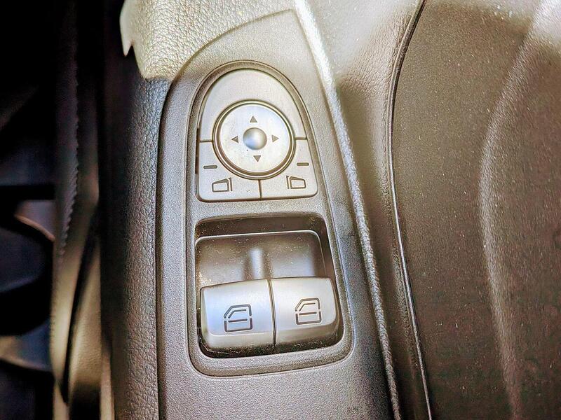 Mercedes-Benz 2.1 114 CDI Pure Panel Van 5dr Diesel Manual RWD L2 Euro 6 (s/s) (136 ps)