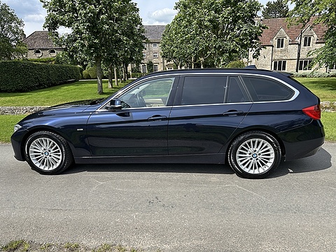320I Luxury Touring 2.0 5dr Estate Automatic Petrol