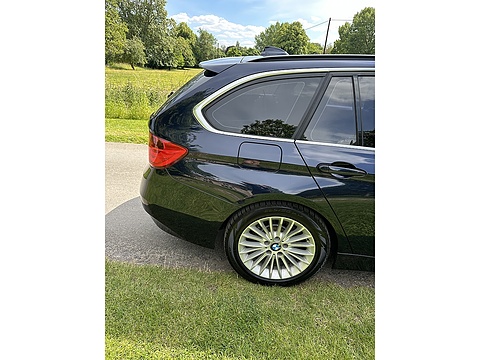 320I Luxury Touring 2.0 5dr Estate Automatic Petrol