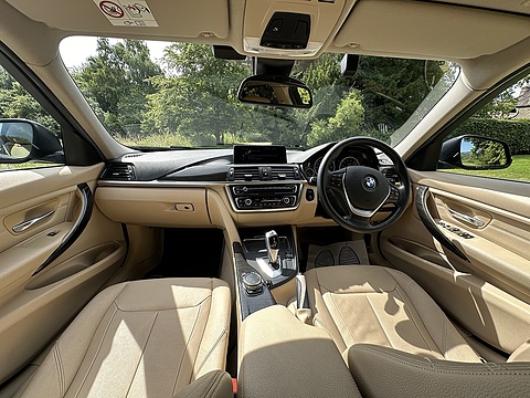 320I Luxury Touring 2.0 5dr Estate Automatic Petrol