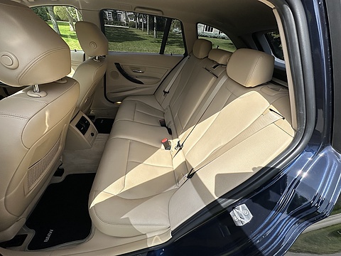 320I Luxury Touring 2.0 5dr Estate Automatic Petrol