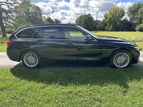 320I Luxury Touring 2.0 5dr Estate Automatic Petrol