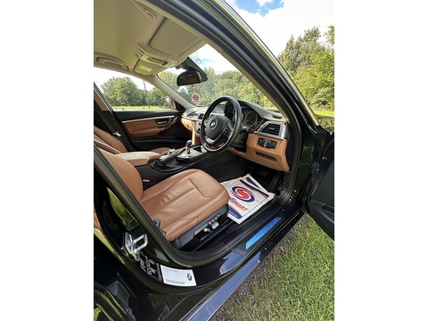 320I Luxury Touring 2.0 5dr Estate Automatic Petrol