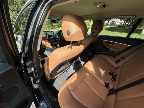 320I Luxury Touring 2.0 5dr Estate Automatic Petrol