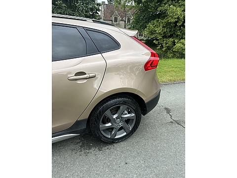 T5 Cross Country Lux Awd 2.0 5dr Hatchback Automatic Petrol