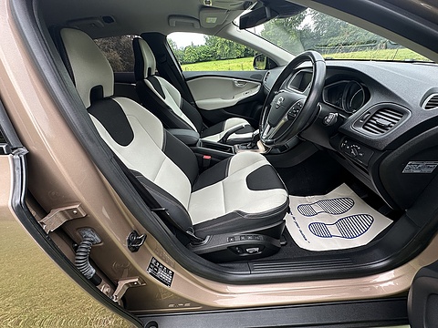 T5 Cross Country Lux Awd 2.0 5dr Hatchback Automatic Petrol