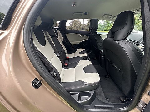 T5 Cross Country Lux Awd 2.0 5dr Hatchback Automatic Petrol