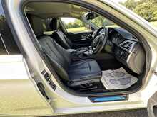 BMW 3 Series 320I Luxury Touring Automatic