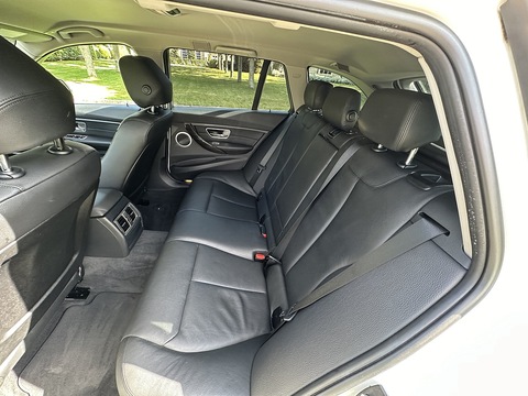 320I Luxury Touring 2.0 5dr Estate Automatic Petrol