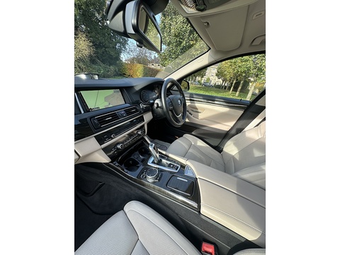 535I Se Touring 3.0 5dr Estate Automatic Petrol