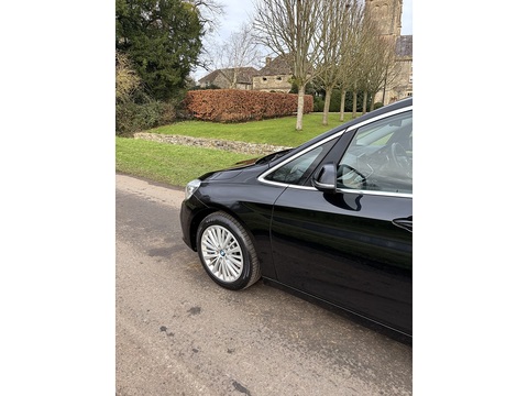 220I Luxury Gran Tourer 2.0 5dr Estate Automatic Petrol