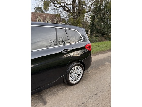 220I Luxury Gran Tourer 2.0 5dr Estate Automatic Petrol