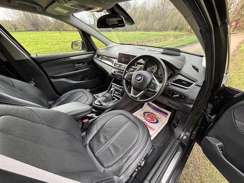 220I Luxury Gran Tourer 2.0 5dr Estate Automatic Petrol