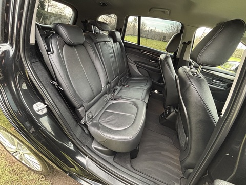 220I Luxury Gran Tourer 2.0 5dr Estate Automatic Petrol