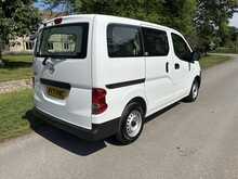 Nissan NV200  
