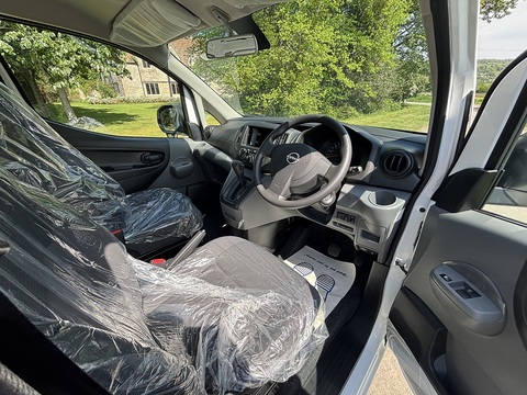 1.6 5dr Van Conversion auto Petrol