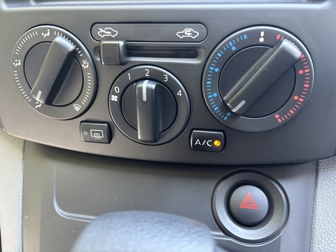 1.6 5dr Van Conversion auto Petrol