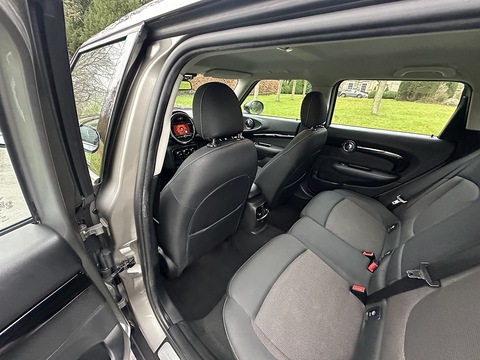 Cooper 1.5 5dr Estate auto Petrol