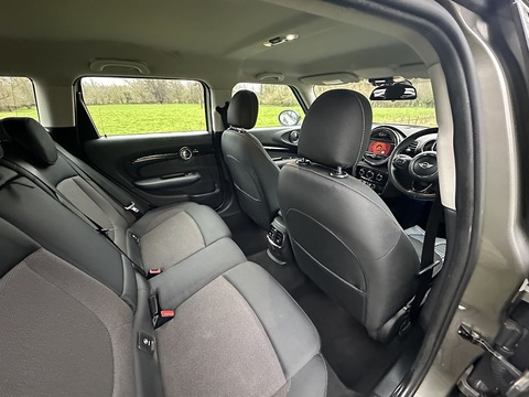 Cooper 1.5 5dr Estate auto Petrol