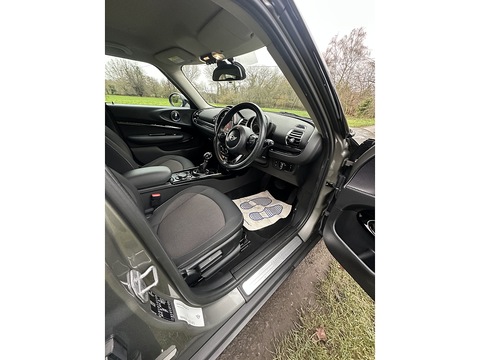 Cooper 1.5 5dr Estate auto Petrol