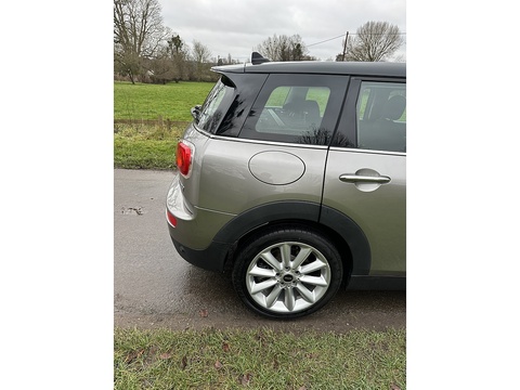 Cooper 1.5 5dr Estate auto Petrol