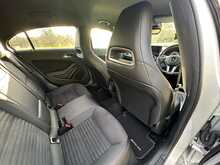 Mercedes-Benz A-Class A180 Blueefficiency Sport