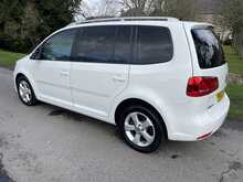 Volkswagen Touran TSI SE Automatic