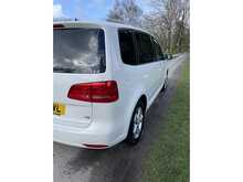 Volkswagen Touran TSI SE Automatic