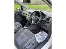 Volkswagen Touran TSI SE Automatic