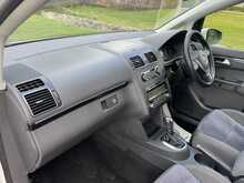 Volkswagen Touran TSI SE Automatic