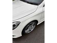 Mercedes-Benz Cla 180 Amg Line Automatic