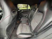 Mercedes-Benz Cla 180 Amg Line Automatic