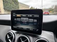 Mercedes-Benz Cla 180 Amg Line Automatic