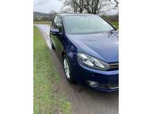 Volkswagen Golf TSI SE 