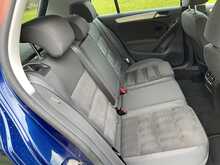 Volkswagen Golf TSI SE 