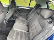 Volkswagen Golf TSI SE 