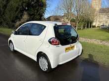 Toyota AYGO VVT-i Ice 