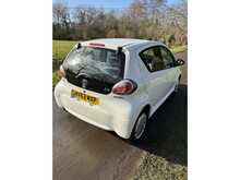 Toyota AYGO VVT-i Ice 