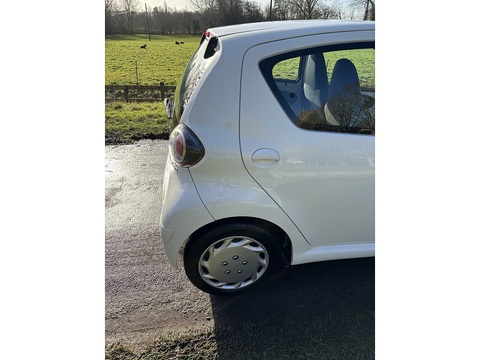 1.0 VVT-i Ice Hatchback 5dr Petrol MultiMode Euro 5 (67 ps)