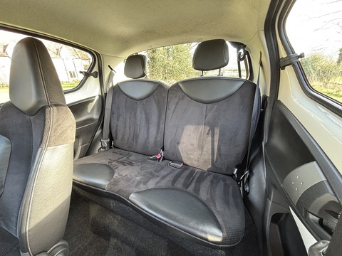 1.0 VVT-i Ice Hatchback 5dr Petrol MultiMode Euro 5 (67 ps)