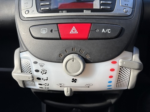 1.0 VVT-i Ice Hatchback 5dr Petrol MultiMode Euro 5 (67 ps)