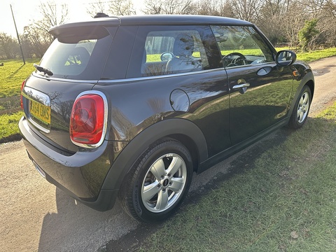 One 1.2 3dr Hatchback Automatic Petrol
