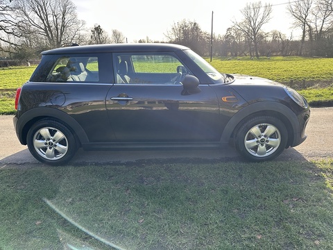 One 1.2 3dr Hatchback Automatic Petrol