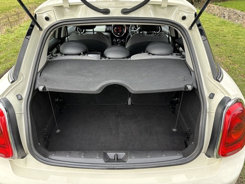 1.5 Cooper D Hatchback 5dr Diesel Auto Euro 6 (s/s) (116 ps)