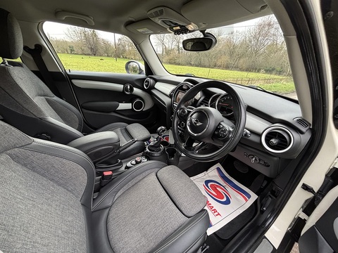 1.5 Cooper D Hatchback 5dr Diesel Auto Euro 6 (s/s) (116 ps)