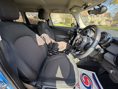 Cooper 1.5 5dr Hatchback Automatic Petrol