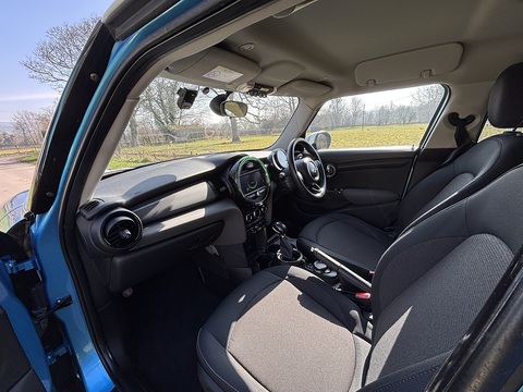 Cooper 1.5 5dr Hatchback Automatic Petrol
