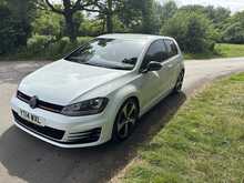 Volkswagen Golf TSI BlueMotion Tech GTI Performance